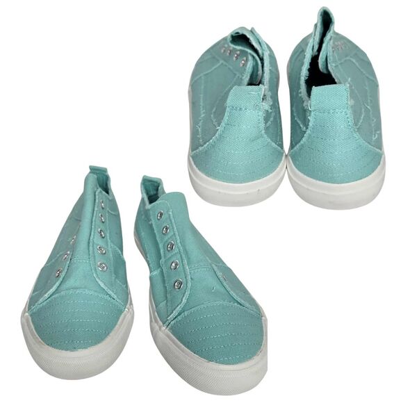 Boutique by Corkys Babalu Low Top Slip On Sneaker Size 11 NWOB - Picture 2 of 3